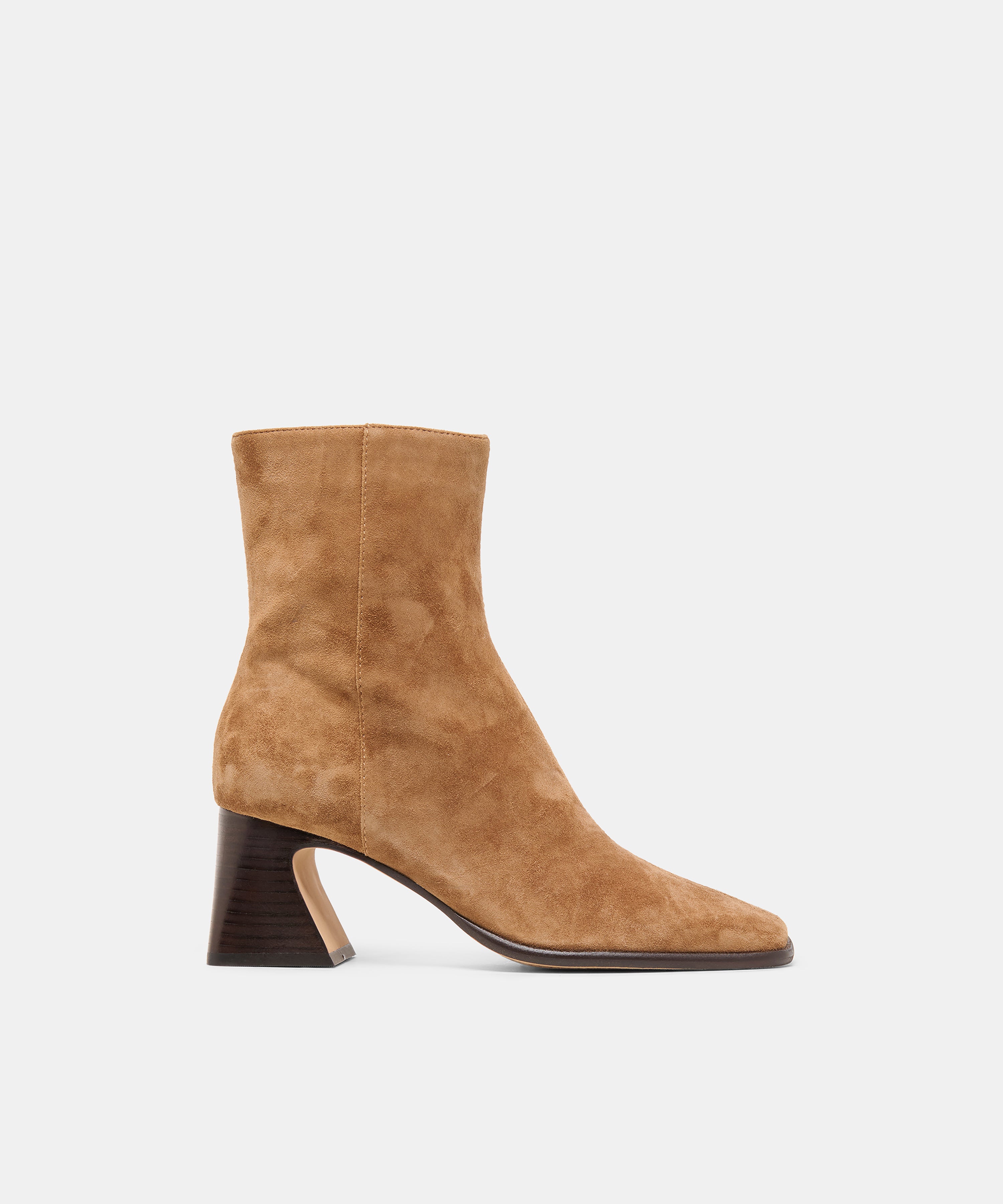DOLCEVITA-BOOT_CECELA_LTBROWNSUEDE-02_dc67372d-dce9-4379-969a-f1676e490db8