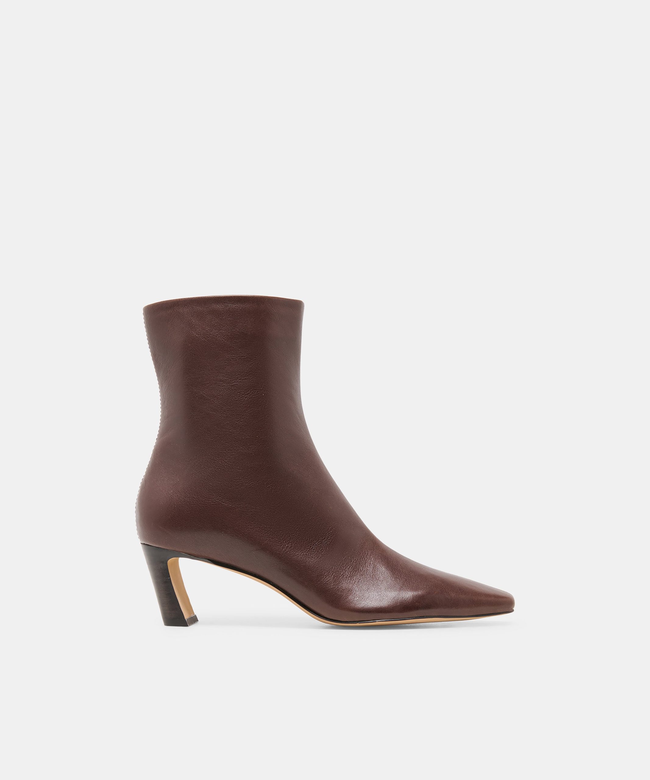DOLCEVITA-BOOT_NESLY_DKCHOCOLATELEATHER-02_e8c3ca1f-7e3e-4a88-8332-44ec87d8a222
