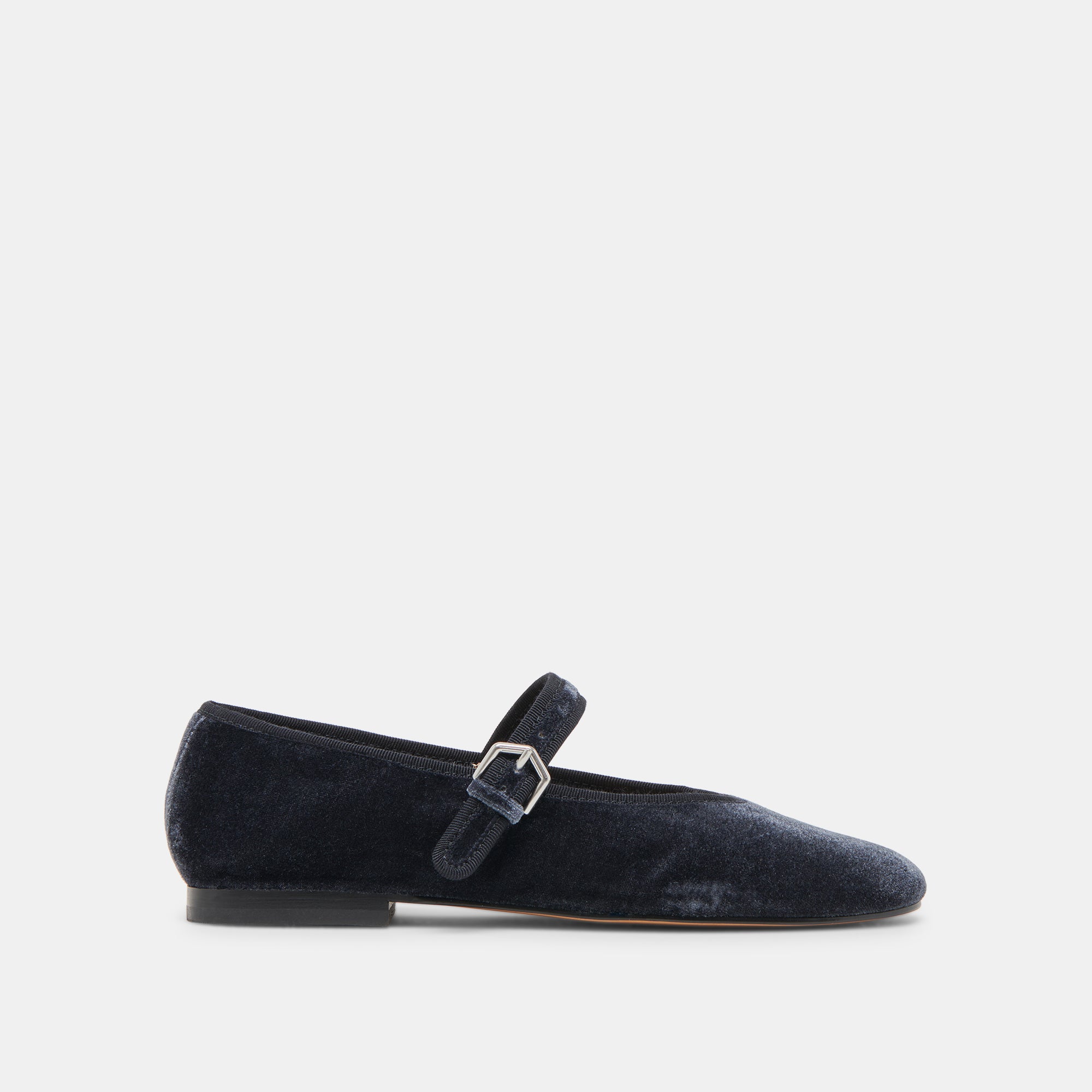 DOLCEVITA-FLATS_ROSLYN_DUSTYBLUEVELVET-02