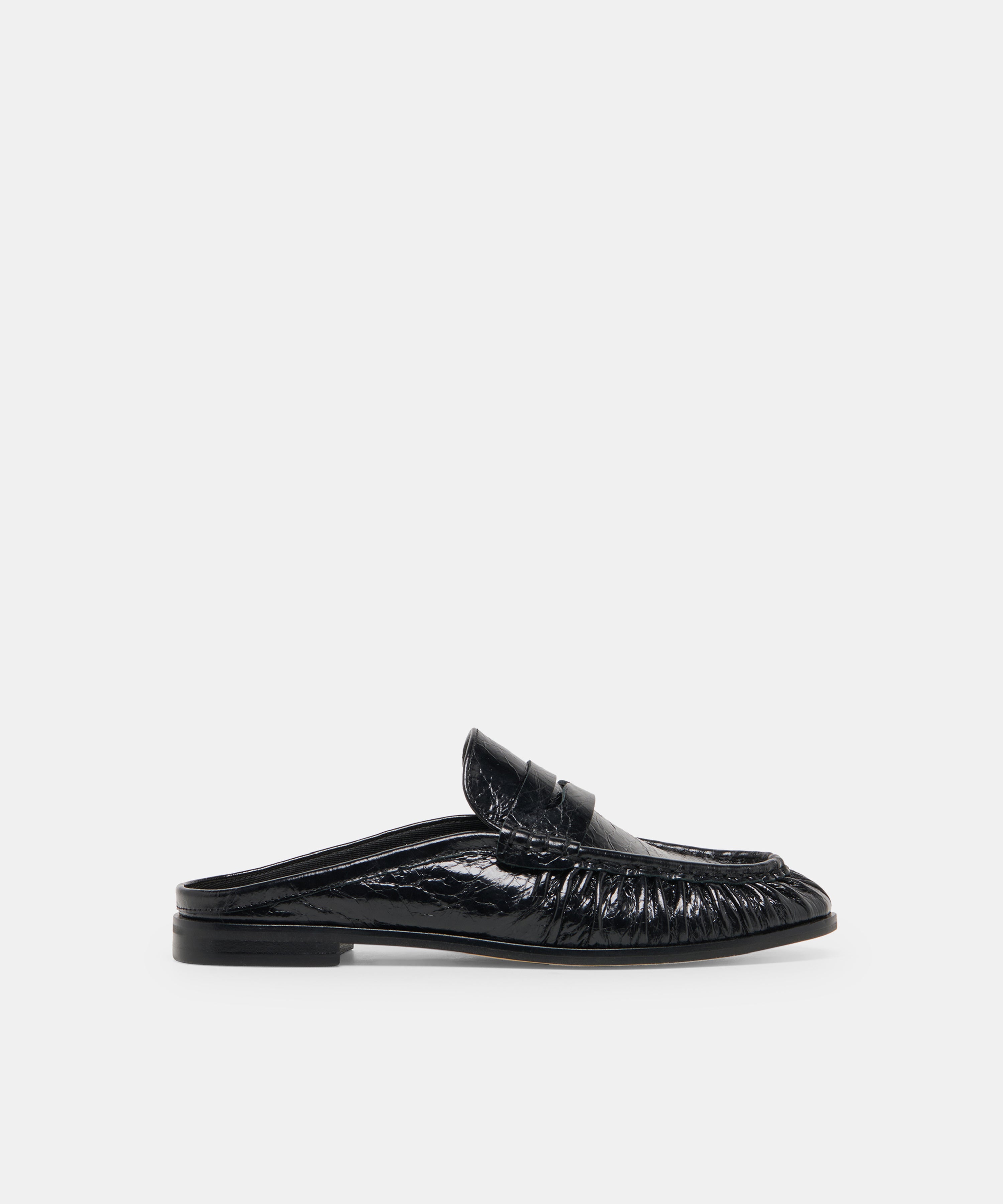 DOLCEVITA-FLAT_BETZY_MIDNIGHTCRINKLEPATENT-02
