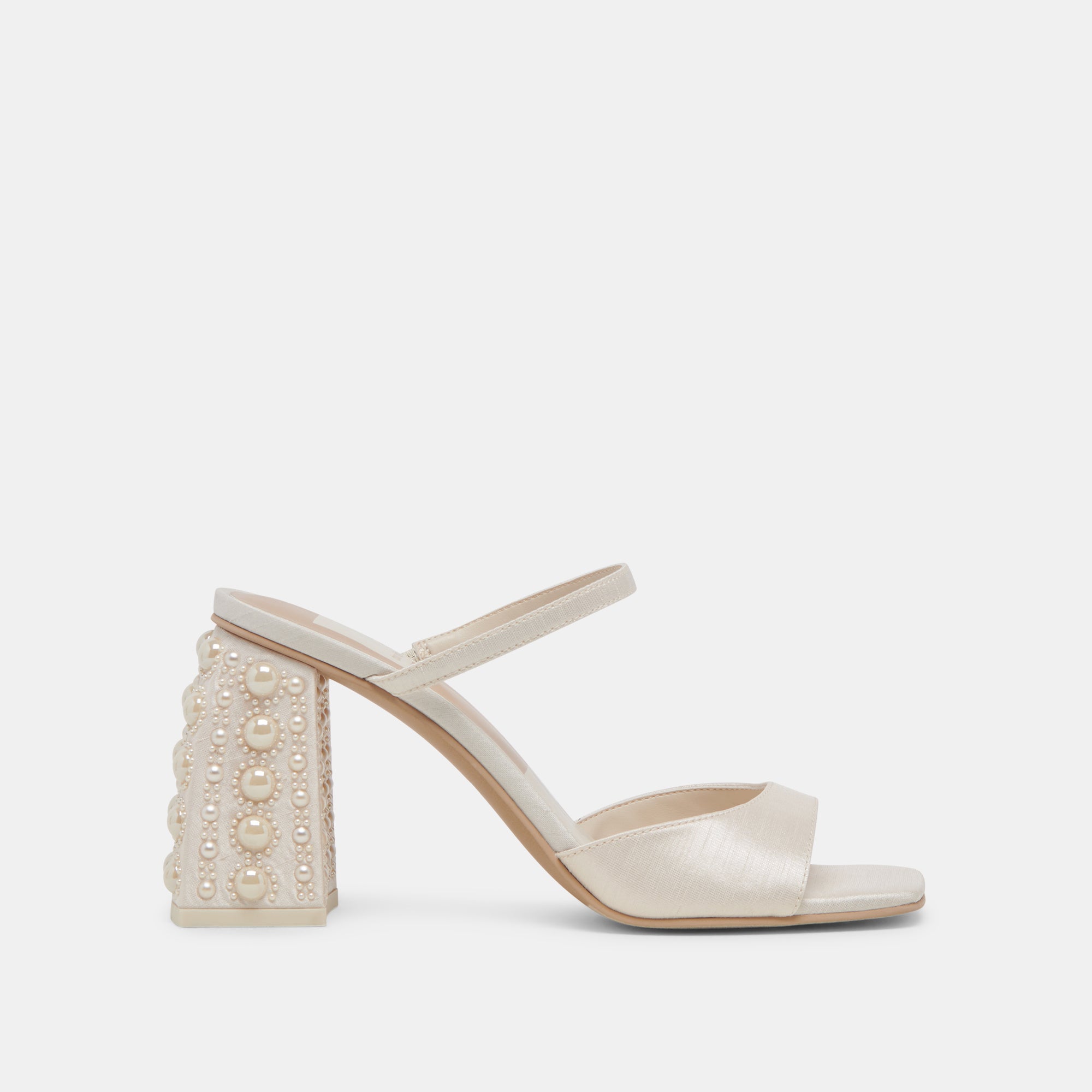 DOLCEVITA-HEELS_JEMMYPEARL_VANILLASILK-02