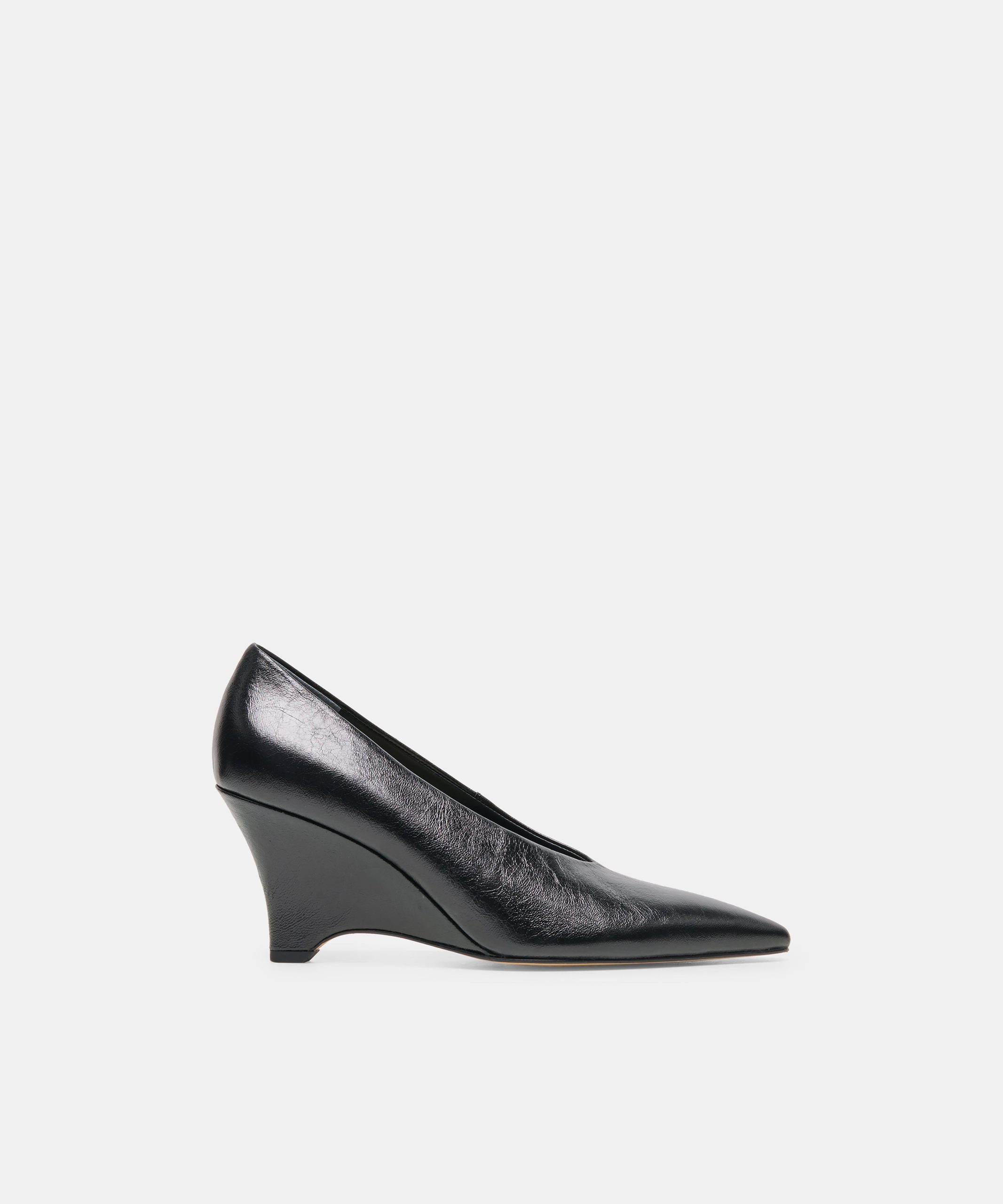 DOLCEVITA-HEEL_CAMERO_BLACKLEATHER-02_22be3f0d-7bd6-45de-aaf5-f9ab0be79383