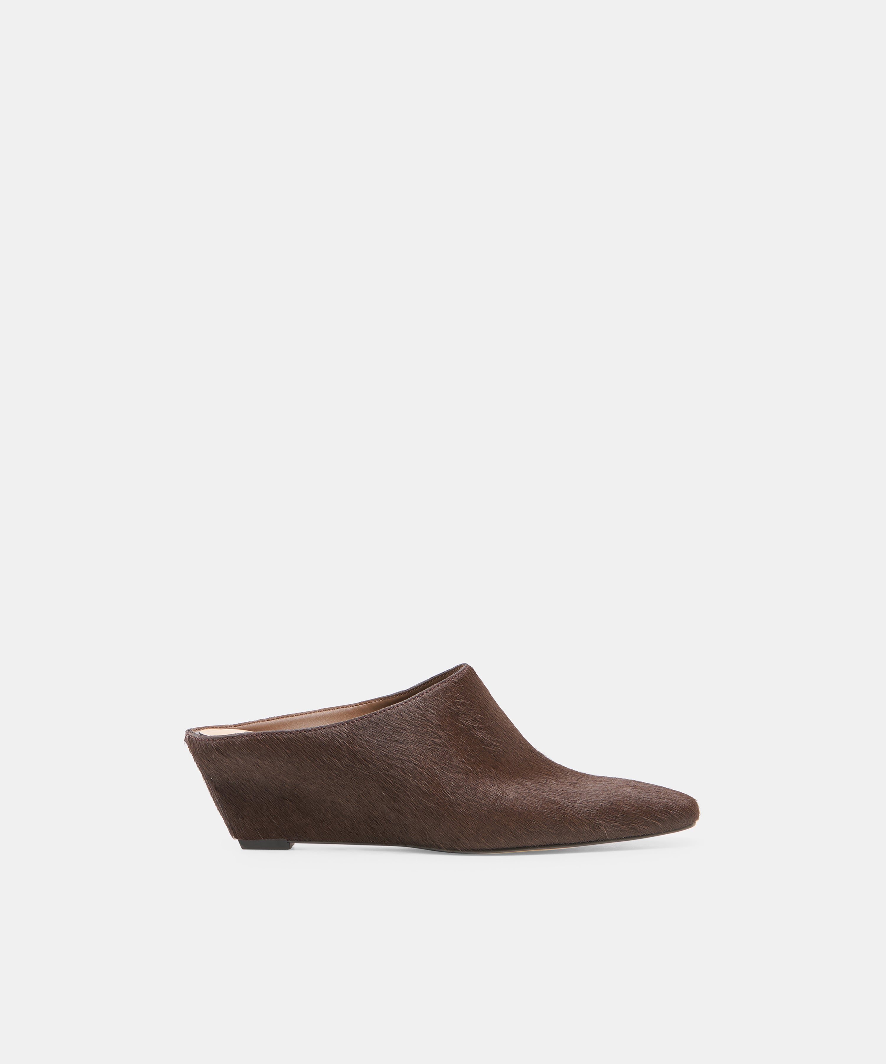 DOLCEVITA-HEEL_HILAH_CHESTNUTCALFHAIR-02_74391bf2-ff38-49db-acde-97de78b068cb