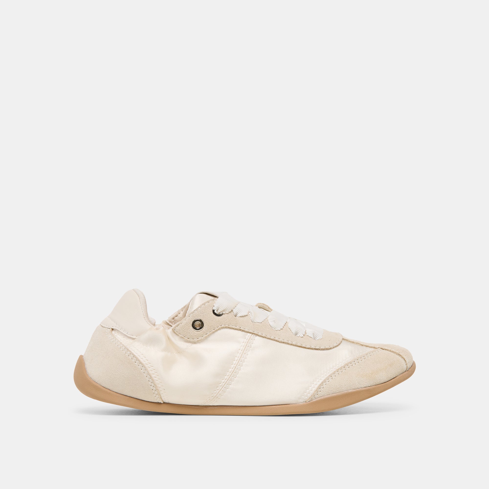 DOLCEVITA-SNEAKER_DAKODA_OFFWHITESATIN-02