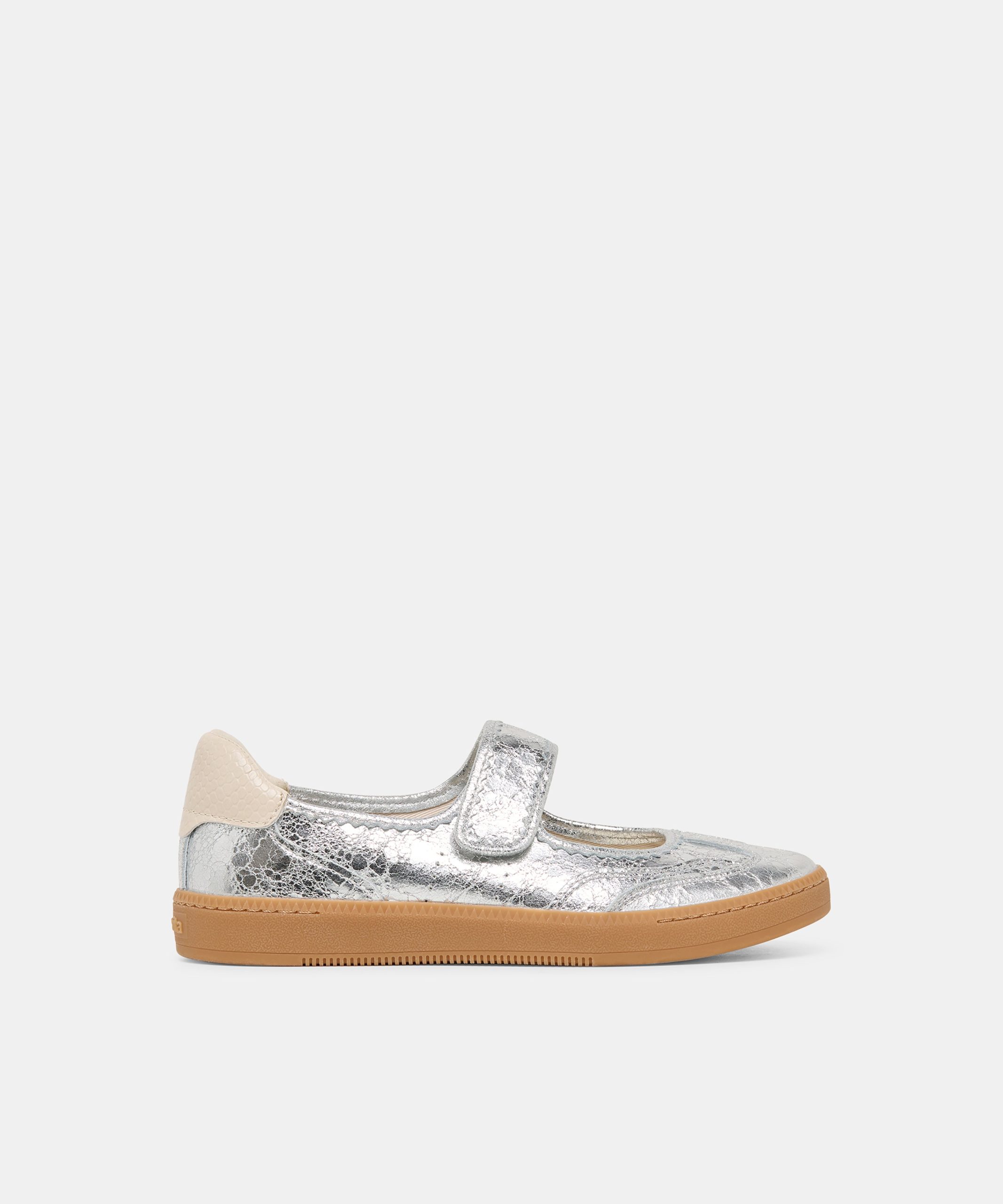 DOLCEVITA-SNEAKER_NANET_SILVERLEATHER-02_bd0c44b2-a612-4d6a-b9fc-169f9eaf123e